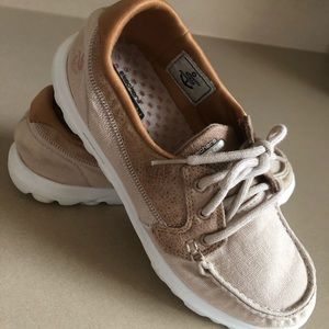 Skechers boat shoe